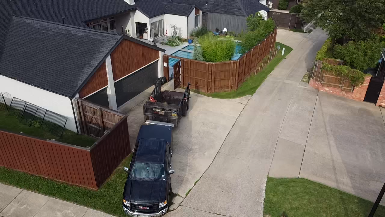 Should You Repair or Replace Your Fence?